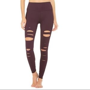 NWOT-Alo yoga warrior high waisted leggings